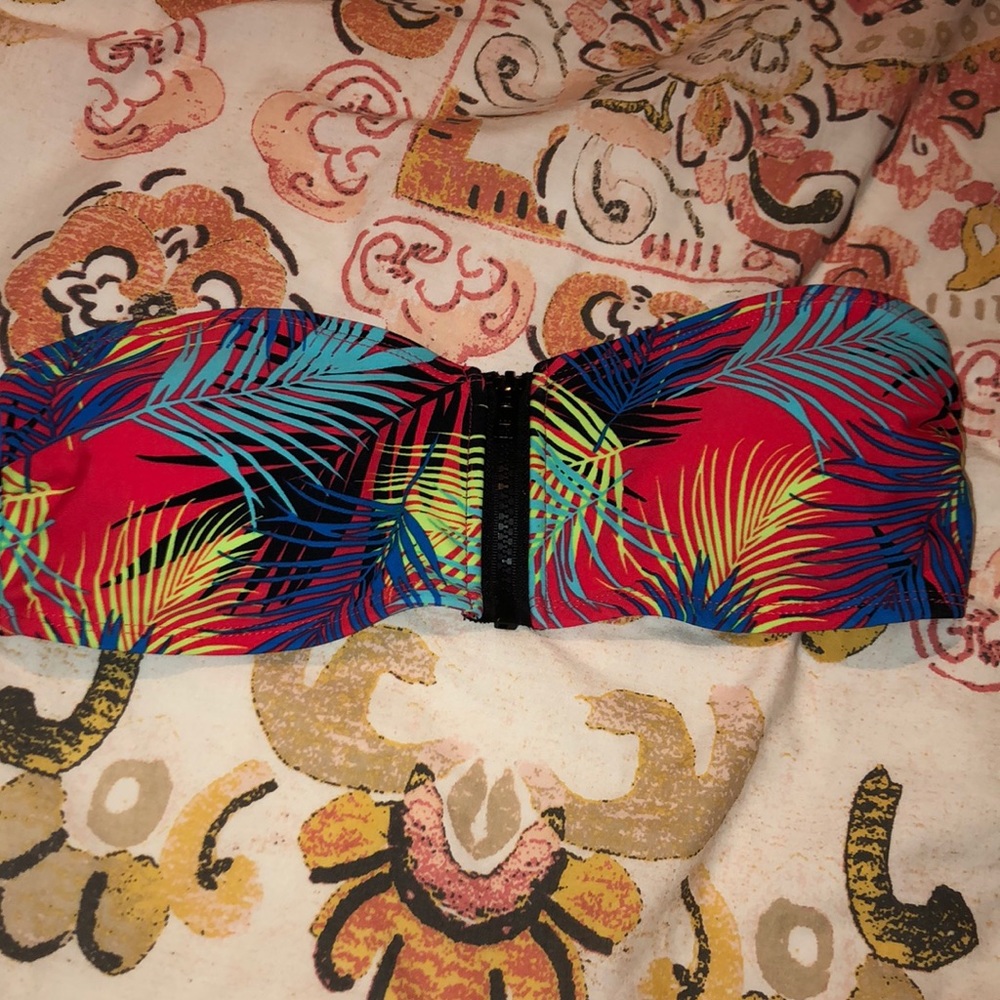 Tropical bikini top